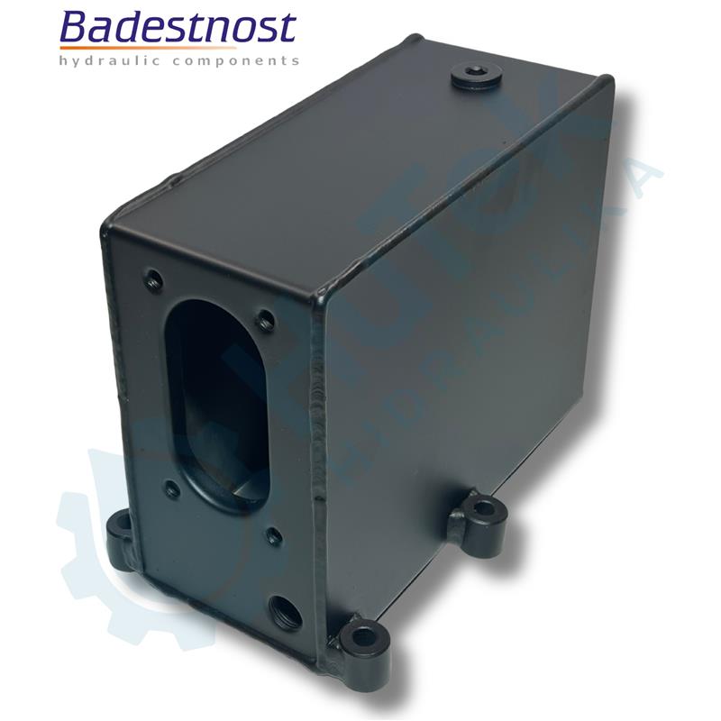 REZERVOAR 3 L KVADRATNI ZA RUČNU PUMPU